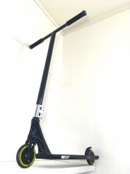 Custom Scooter Blunt Flavio Pesenti/UA/Kometa