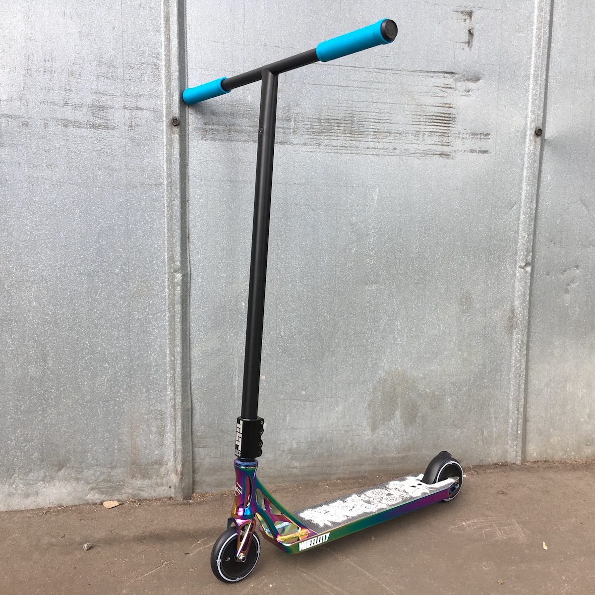 Custom Scooter Khimki Neochrome/Black